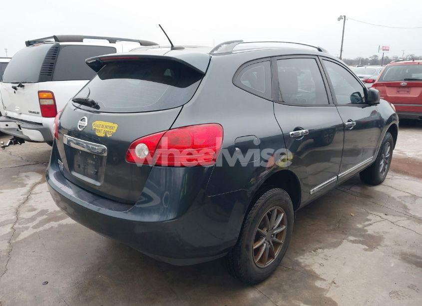 Photo 4 of 2014 Nissan Rogue SELECT S (VIN JN8AS5MT0EW606407)