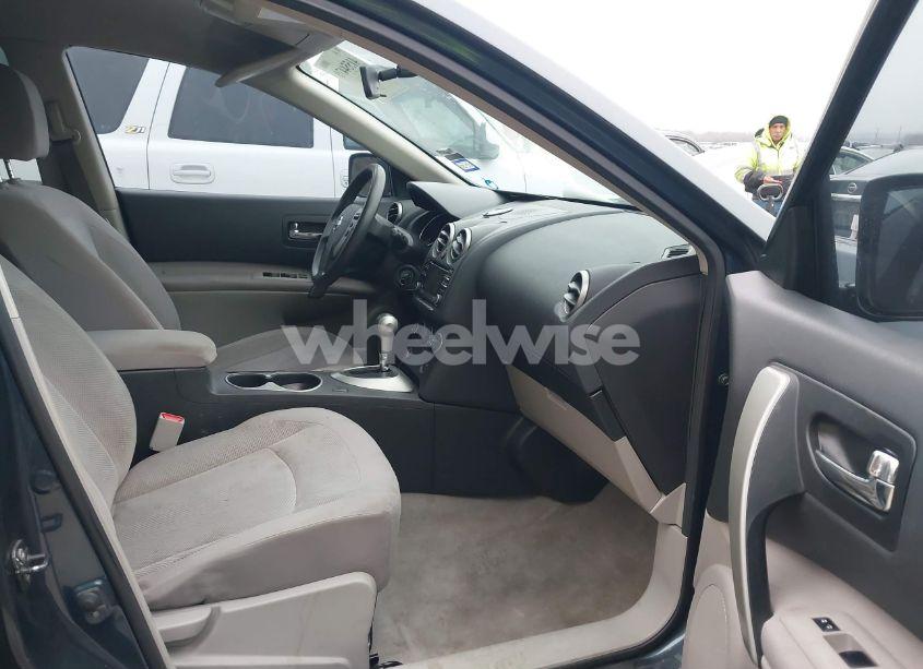 Photo 5 of 2014 Nissan Rogue SELECT S (VIN JN8AS5MT0EW606407)