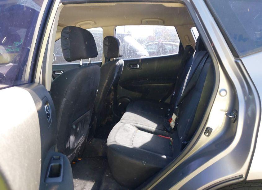 Photo 8 of 2014 Nissan Rogue SELECT S (VIN JN8AS5MT0EW618976)