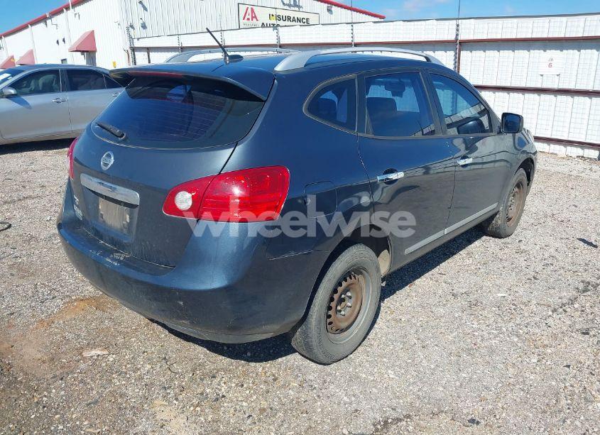 Photo 4 of 2015 Nissan Rogue SELECT S (VIN JN8AS5MT0FW151785)