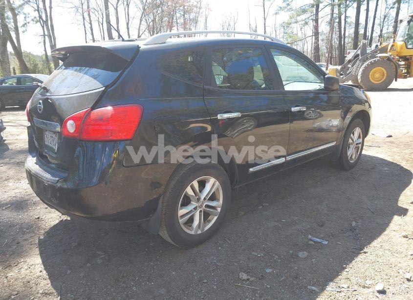 Photo 4 of 2015 Nissan Rogue SELECT S (VIN JN8AS5MT0FW152662)