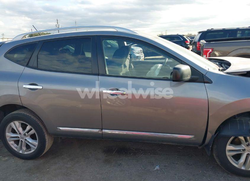 Photo 13 of 2015 Nissan Rogue SELECT S (VIN JN8AS5MT0FW161345)