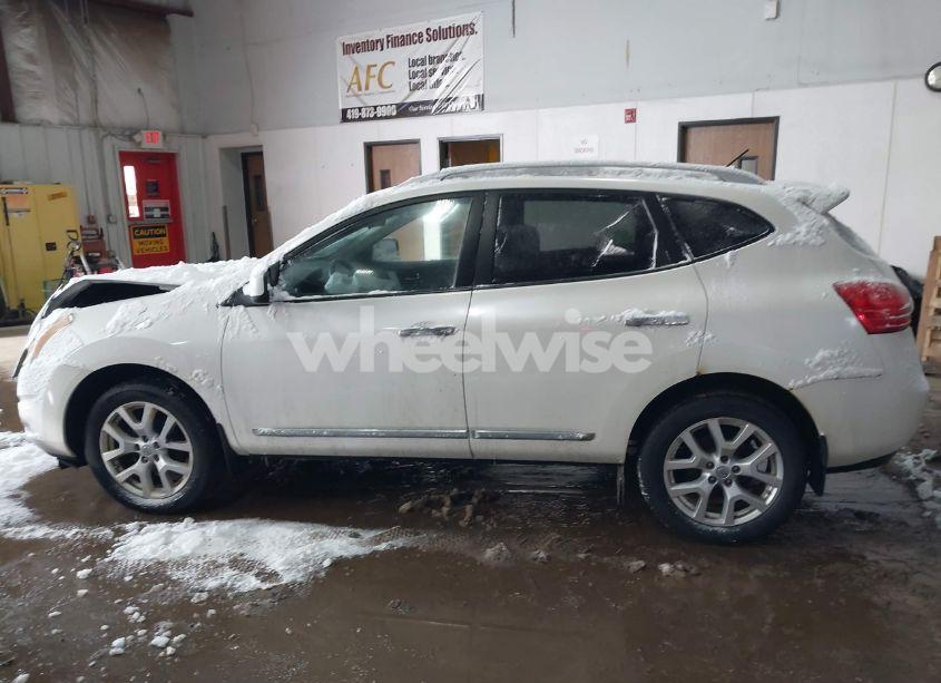 Photo 14 of 2011 Nissan Rogue SV (VIN JN8AS5MT1BW160070)
