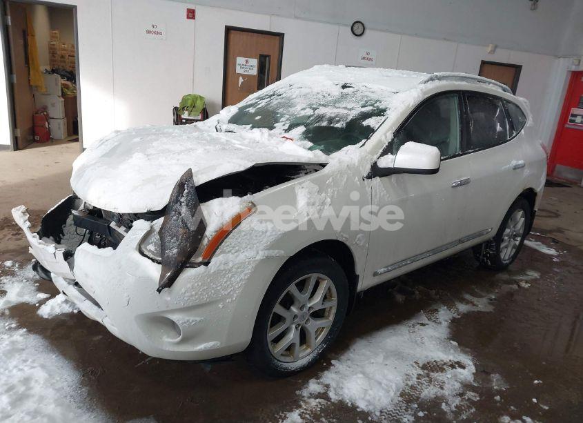 Photo 2 of 2011 Nissan Rogue SV (VIN JN8AS5MT1BW160070)