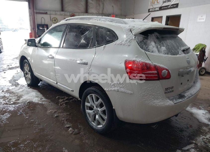 Photo 3 of 2011 Nissan Rogue SV (VIN JN8AS5MT1BW160070)