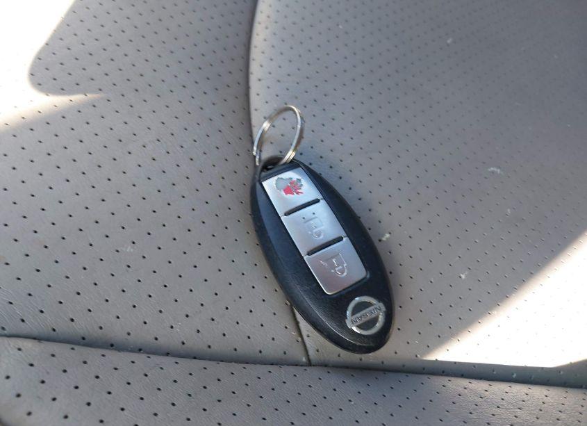 Photo 11 of 2011 Nissan Rogue SV (VIN JN8AS5MT1BW183929)