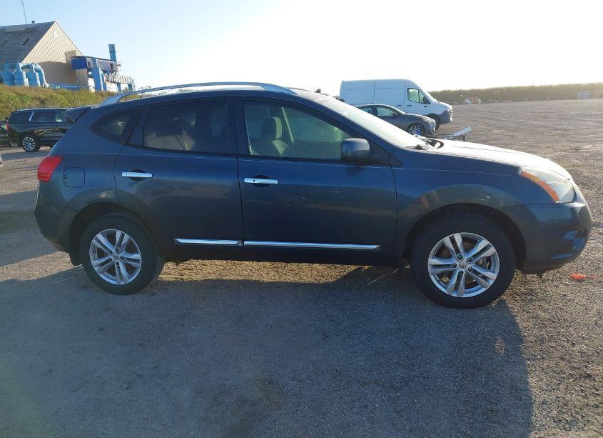Photo 13 of 2013 Nissan Rogue SV (VIN JN8AS5MT1DW001584)