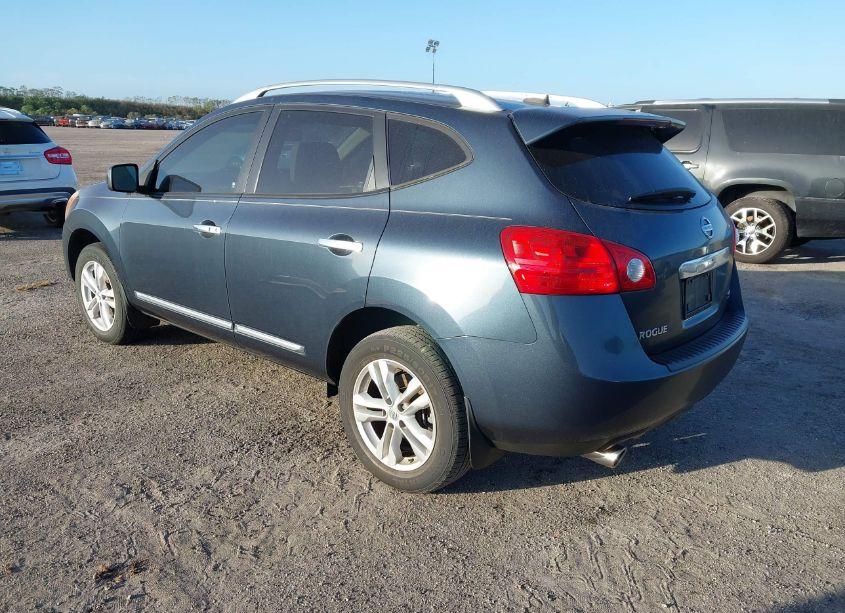 Photo 3 of 2013 Nissan Rogue SV (VIN JN8AS5MT1DW001584)