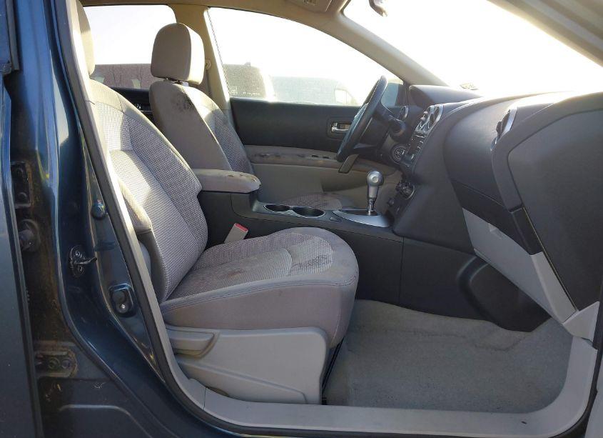 Photo 5 of 2013 Nissan Rogue SV (VIN JN8AS5MT1DW001584)