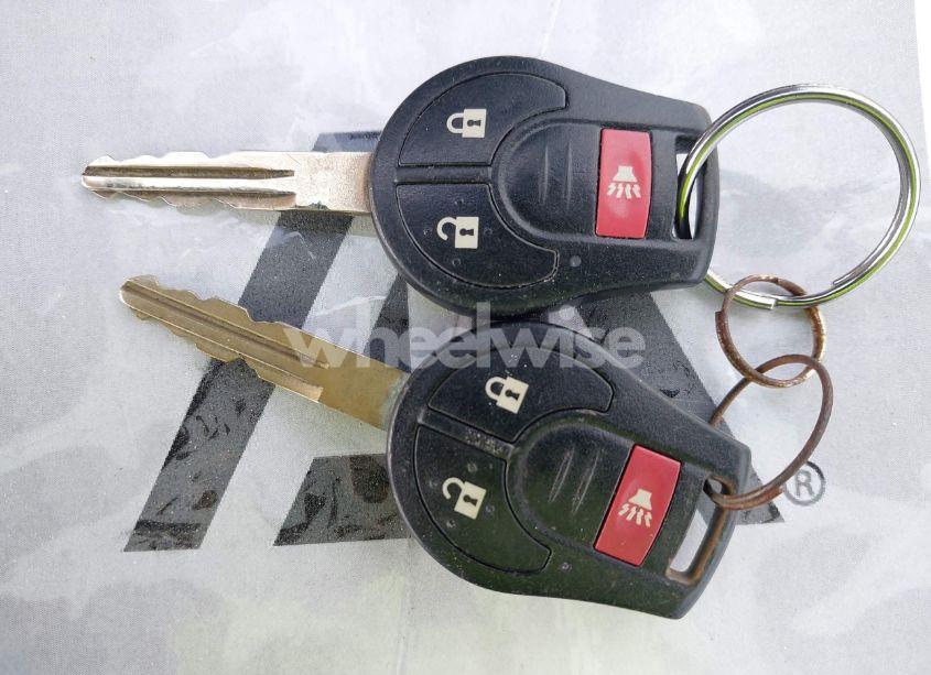 Photo 11 of 2013 Nissan Rogue S (VIN JN8AS5MT1DW015758)