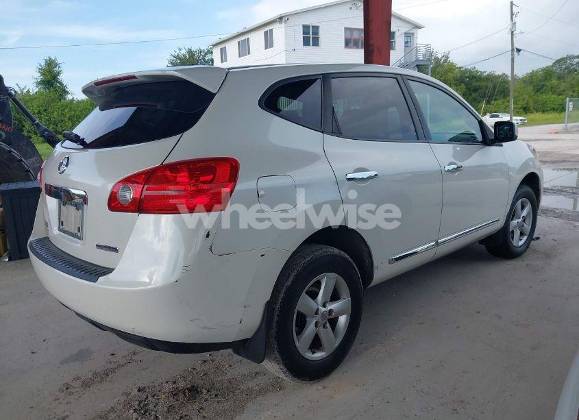 Photo 4 of 2013 Nissan Rogue S (VIN JN8AS5MT1DW015758)