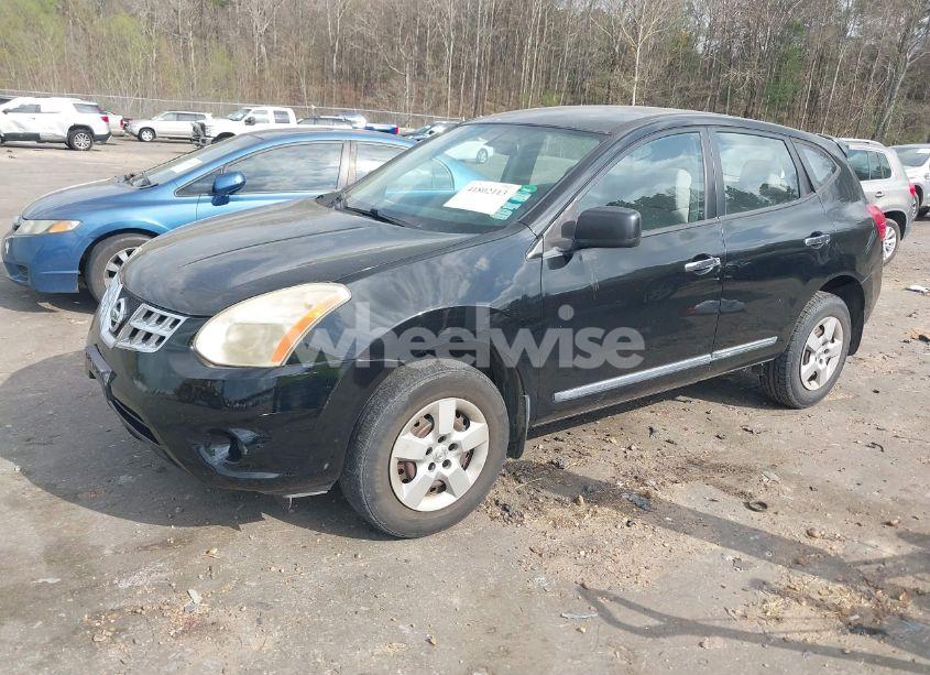 Photo 2 of 2013 Nissan Rogue S (VIN JN8AS5MT1DW017090)