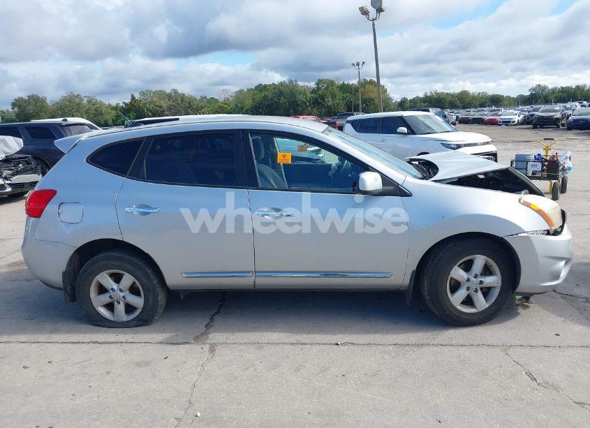 Photo 13 of 2013 Nissan Rogue S (VIN JN8AS5MT1DW017803)
