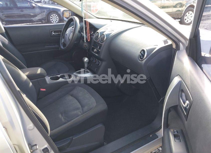 Photo 5 of 2013 Nissan Rogue S (VIN JN8AS5MT1DW022340)