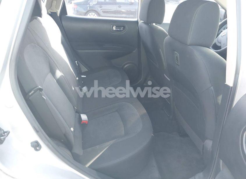 Photo 8 of 2013 Nissan Rogue S (VIN JN8AS5MT1DW022340)