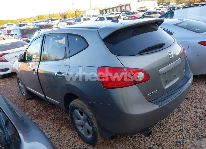 Photo 3 of 2013 Nissan Rogue S (VIN JN8AS5MT1DW503009)