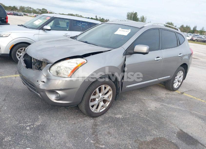 Photo 2 of 2013 Nissan Rogue SV W/SL PKG (VIN JN8AS5MT1DW513989)