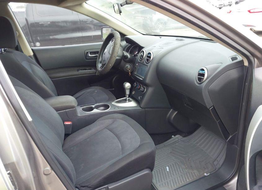 Photo 5 of 2013 Nissan Rogue S (VIN JN8AS5MT1DW518769)