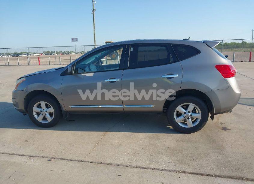 Photo 14 of 2013 Nissan Rogue S (VIN JN8AS5MT1DW523051)