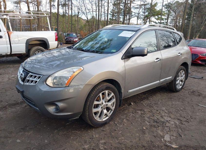 Photo 2 of 2013 Nissan Rogue SV W/SL PKG (VIN JN8AS5MT1DW529335)