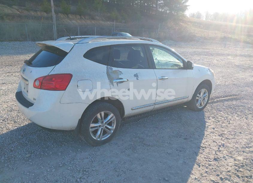 Photo 4 of 2013 Nissan Rogue SV (VIN JN8AS5MT1DW534860)