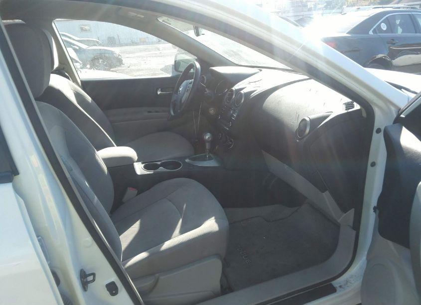 Photo 5 of 2013 Nissan Rogue S (VIN JN8AS5MT1DW535359)