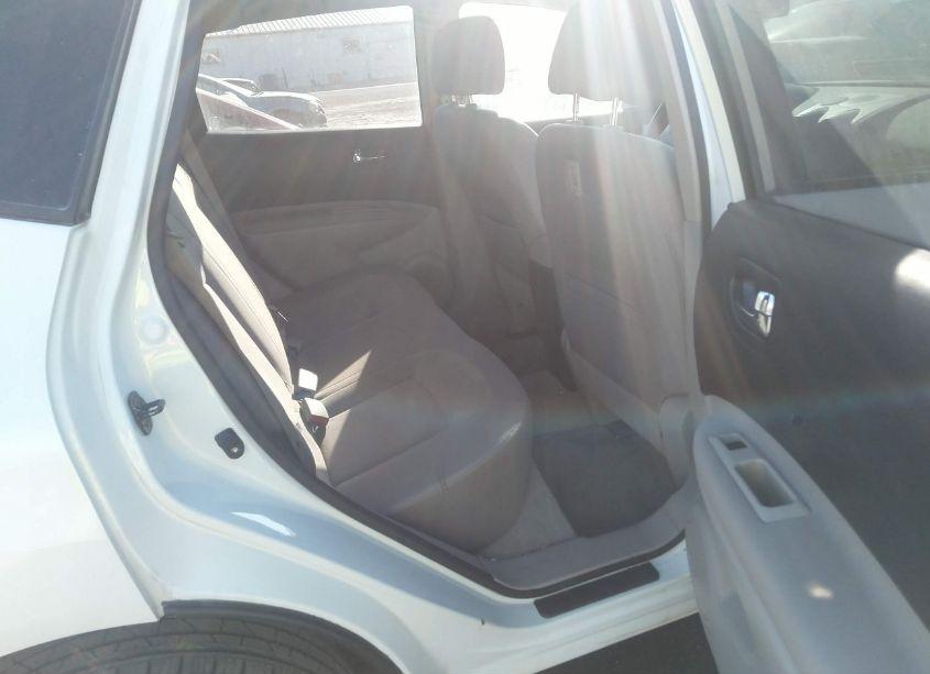 Photo 8 of 2013 Nissan Rogue S (VIN JN8AS5MT1DW535359)