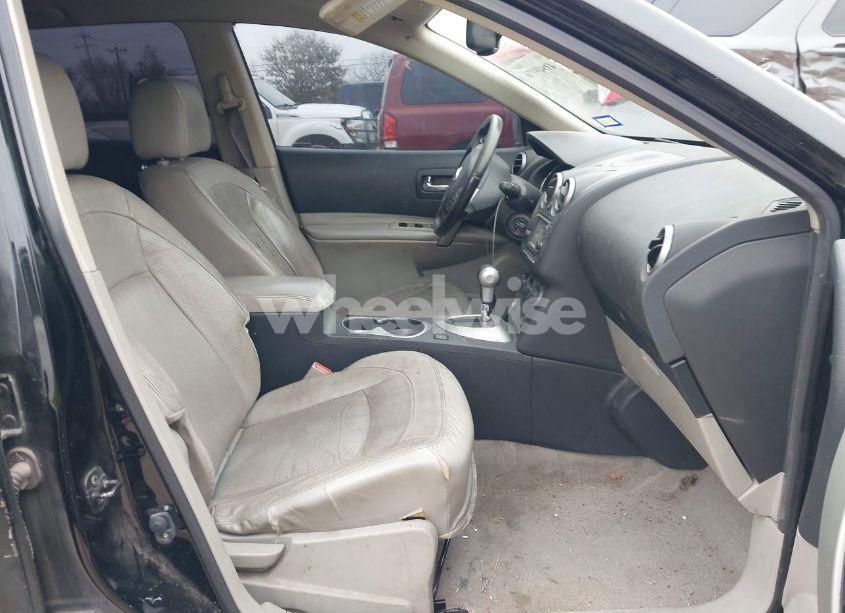 Photo 5 of 2013 Nissan Rogue SV W/SL PKG (VIN JN8AS5MT1DW540965)