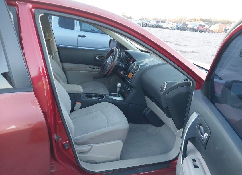 Photo 5 of 2013 Nissan Rogue S (VIN JN8AS5MT1DW541761)