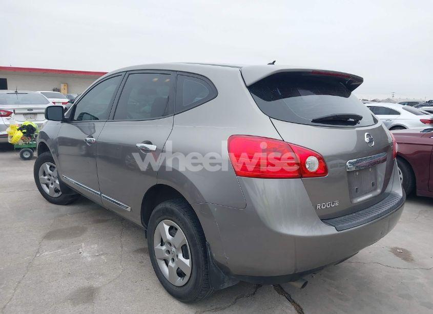 Photo 6 of 2013 Nissan Rogue S (VIN JN8AS5MT1DW544479)