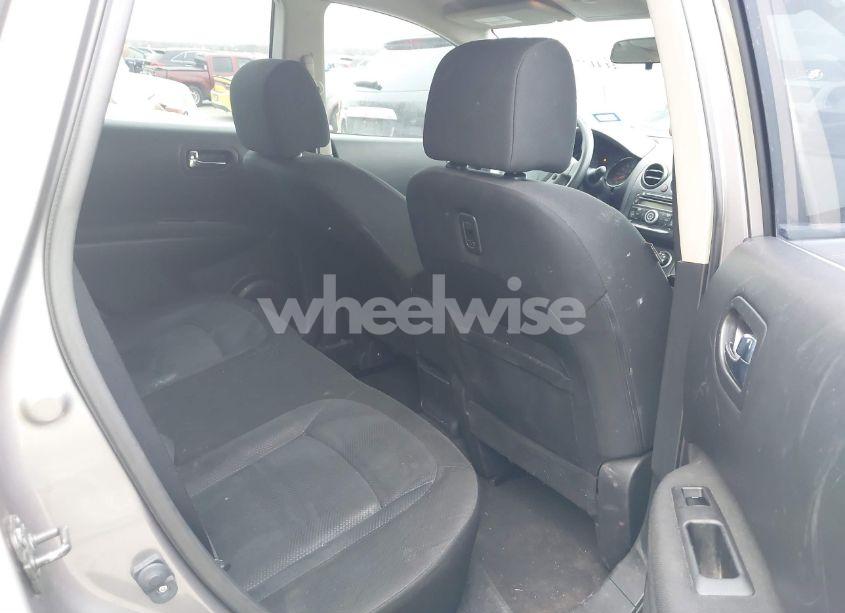 Photo 8 of 2013 Nissan Rogue S (VIN JN8AS5MT1DW544479)