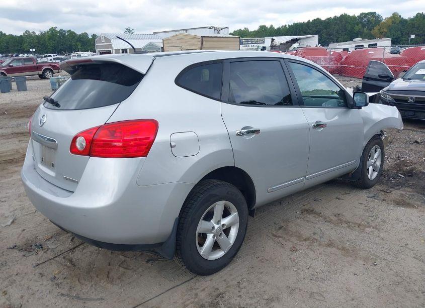 Photo 4 of 2013 Nissan Rogue S (VIN JN8AS5MT1DW550525)