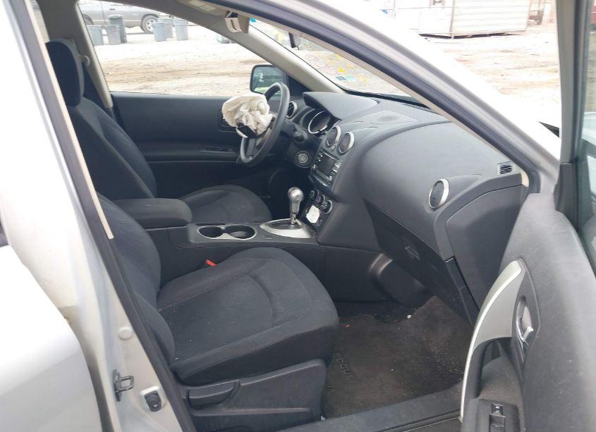 Photo 5 of 2013 Nissan Rogue S (VIN JN8AS5MT1DW550525)