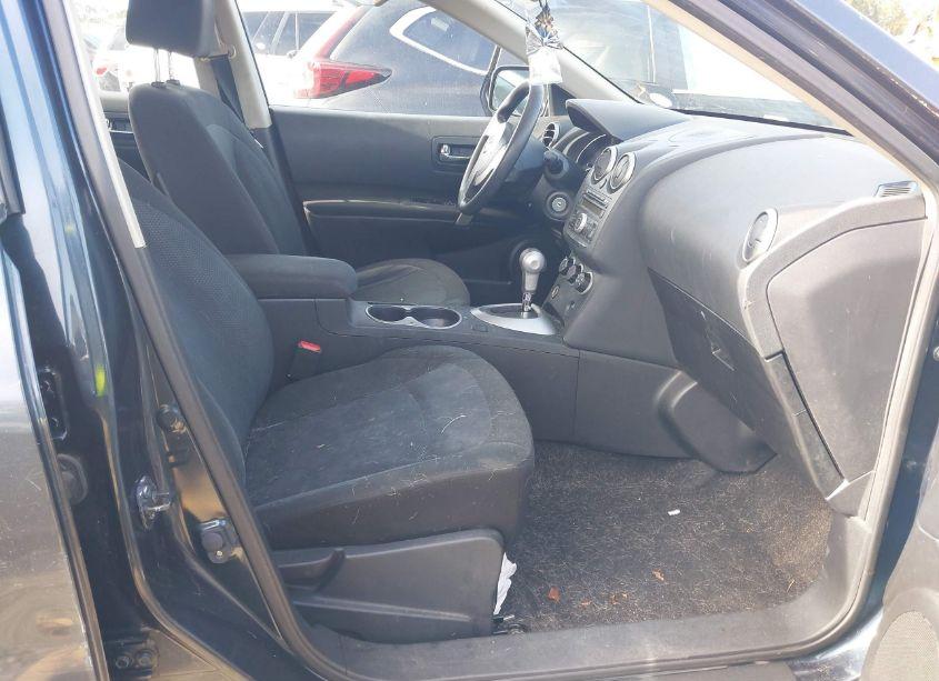 Photo 5 of 2014 Nissan Rogue SELECT S (VIN JN8AS5MT1EW101590)