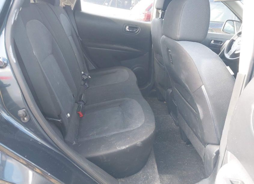 Photo 8 of 2014 Nissan Rogue SELECT S (VIN JN8AS5MT1EW101590)