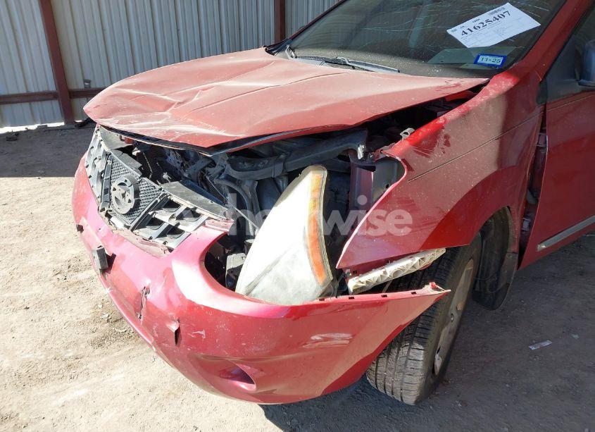 Photo 6 of 2014 Nissan Rogue SELECT S (VIN JN8AS5MT1EW104909)