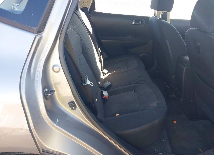 Photo 8 of 2014 Nissan Rogue SELECT S (VIN JN8AS5MT1EW613964)