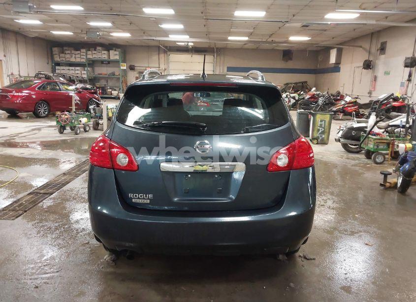 Photo 16 of 2014 Nissan Rogue SELECT S (VIN JN8AS5MT1EW618307)
