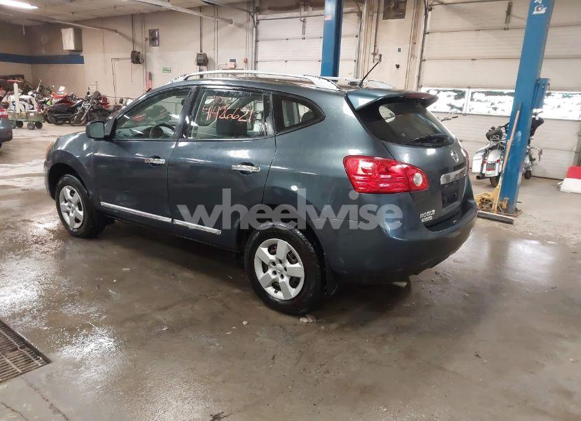 Photo 3 of 2014 Nissan Rogue SELECT S (VIN JN8AS5MT1EW618307)