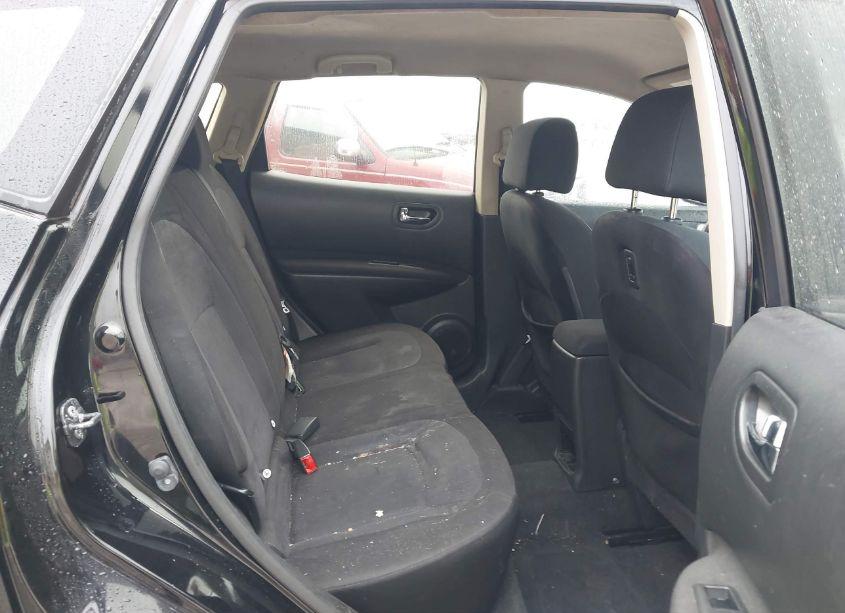 Photo 8 of 2014 Nissan Rogue SELECT S (VIN JN8AS5MT1EW620560)