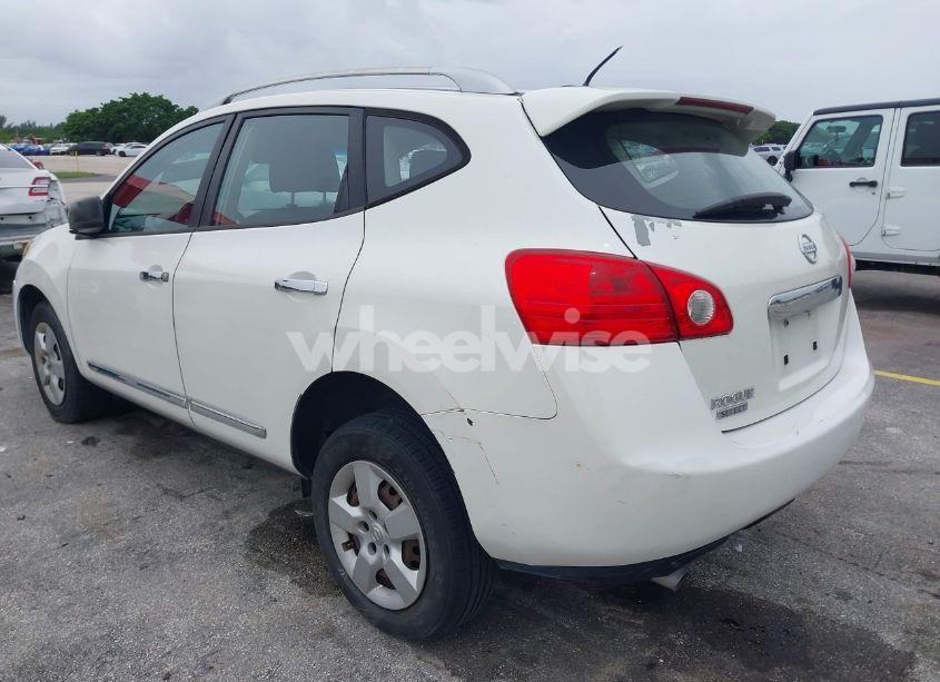 Photo 3 of 2015 Nissan Rogue SELECT S (VIN JN8AS5MT1FW153805)