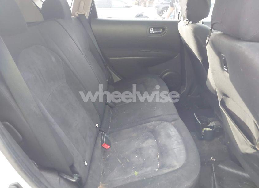 Photo 8 of 2010 Nissan Rogue S (VIN JN8AS5MT2AW024755)