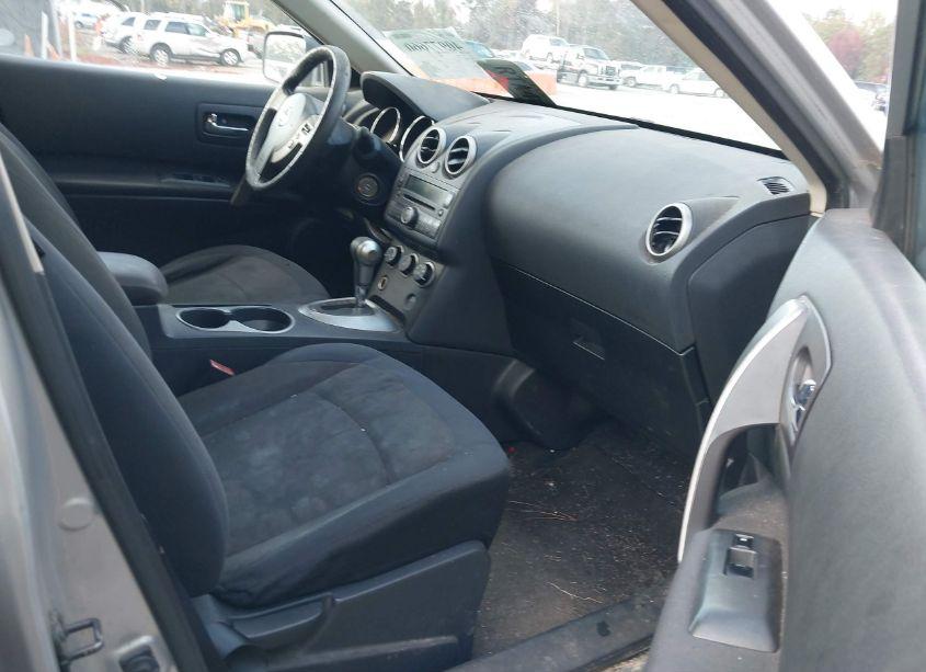 Photo 5 of 2010 Nissan Rogue S (VIN JN8AS5MT2AW500891)