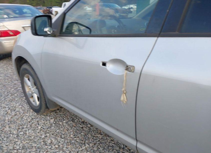 Photo 6 of 2010 Nissan Rogue S (VIN JN8AS5MT2AW500891)