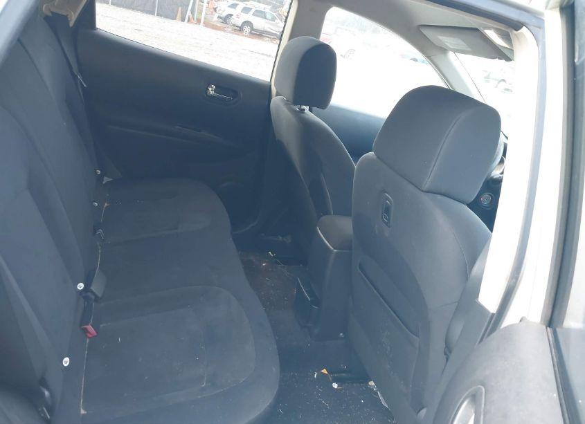 Photo 8 of 2010 Nissan Rogue S (VIN JN8AS5MT2AW500891)