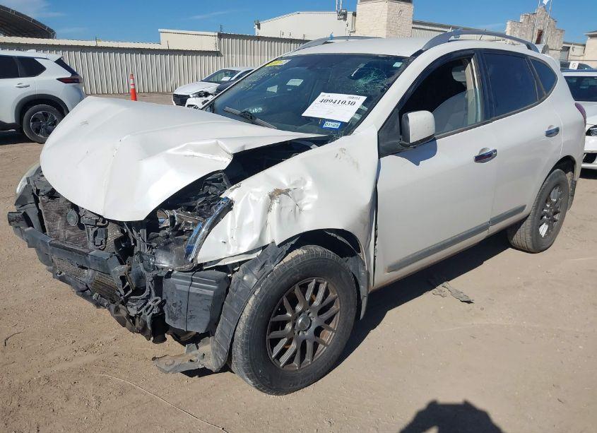 Photo 2 of 2011 Nissan Rogue SV (VIN JN8AS5MT2BW164497)