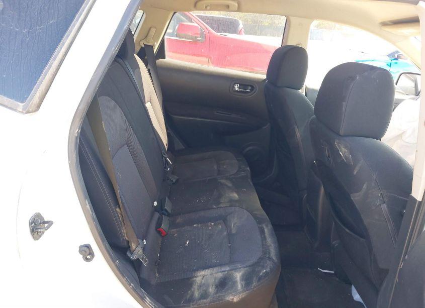 Photo 8 of 2011 Nissan Rogue SV (VIN JN8AS5MT2BW164497)