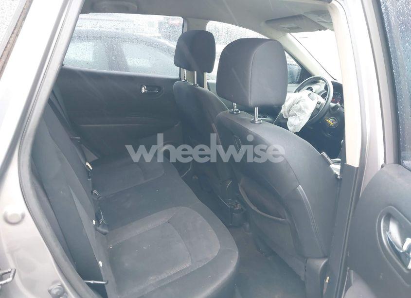 Photo 8 of 2011 Nissan Rogue S (VIN JN8AS5MT2BW170235)