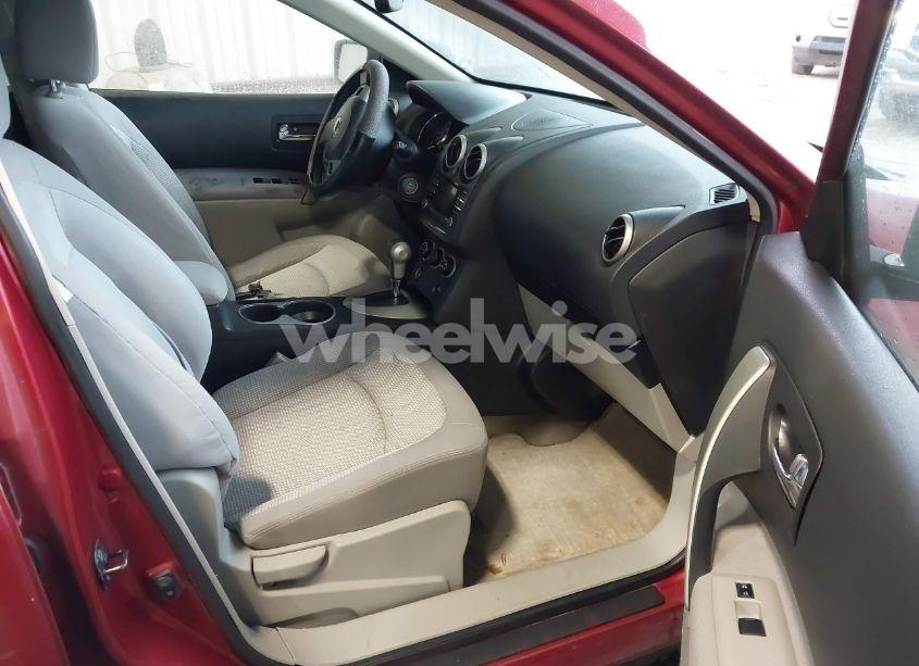 Photo 5 of 2011 Nissan Rogue S (VIN JN8AS5MT2BW179369)