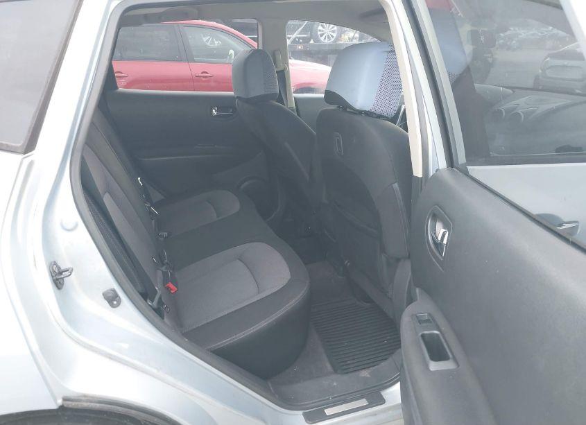 Photo 8 of 2011 Nissan Rogue SV (VIN JN8AS5MT2BW190162)